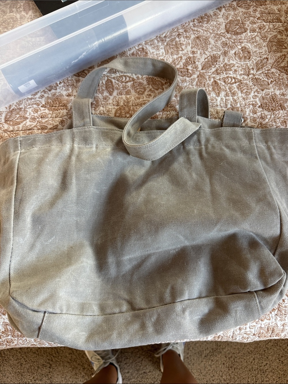 So young Canvas Tote Bag in Olive Green - Unbranded